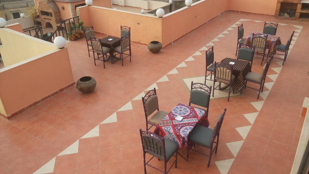 Pyramids Plateau Inn Giza Exterior foto