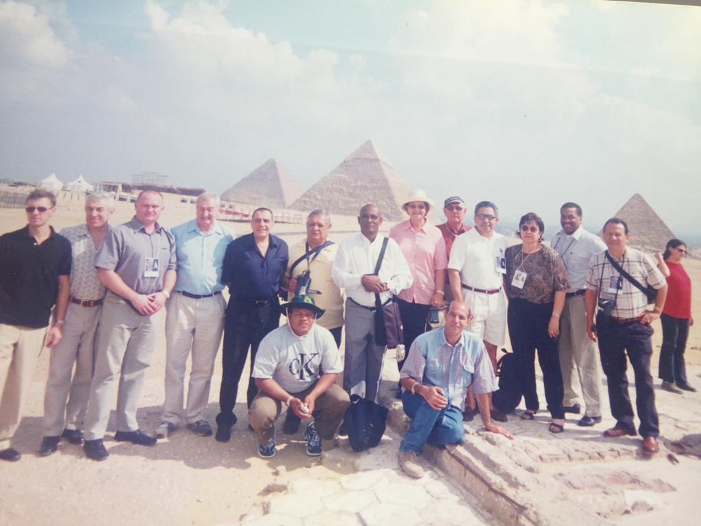 Pyramids Plateau Inn Giza Exterior foto